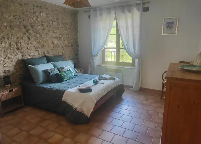 Holiday home Domaine Bellavigne Et